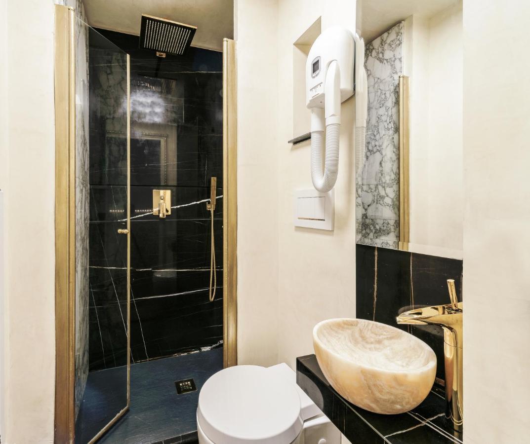 Riviere Private Rooms Alla Scala ميلان المظهر الخارجي الصورة